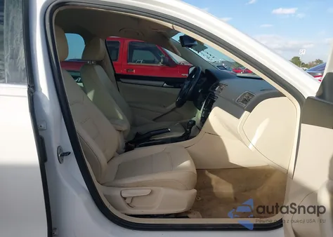 2014 Volkswagen Passat 1.8T Se from USA, damaged, VIN 1VWBS7A31EC040613